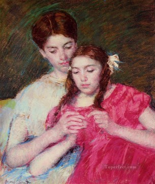 María Cassatt Painting - La lección de Chrochet madres hijos Mary Cassatt